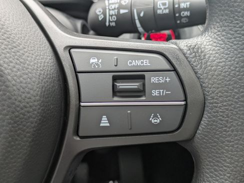 Certified 2025 Honda CR-V EX image 33