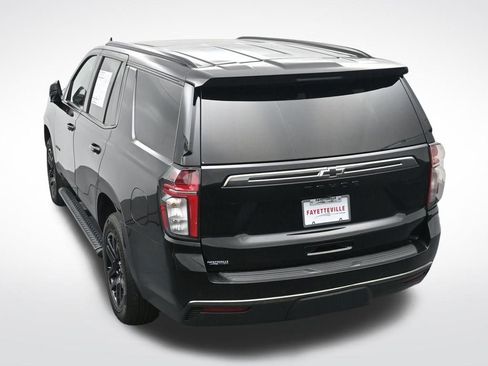Used 2022 Chevrolet Tahoe Z71 w/ Luxury Package AWD/4WD image 28