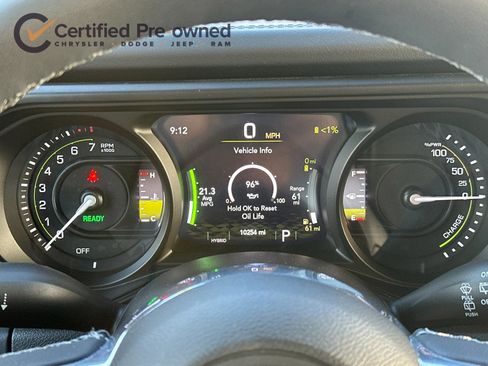 Used 2025 Jeep Wrangler Unlimited Sahara w/ Safety Group image 25