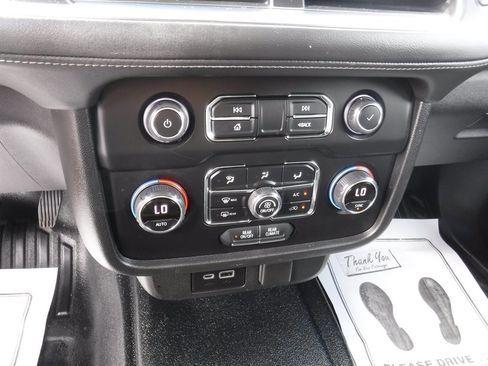 Used 2022 Chevrolet Tahoe LS image 16