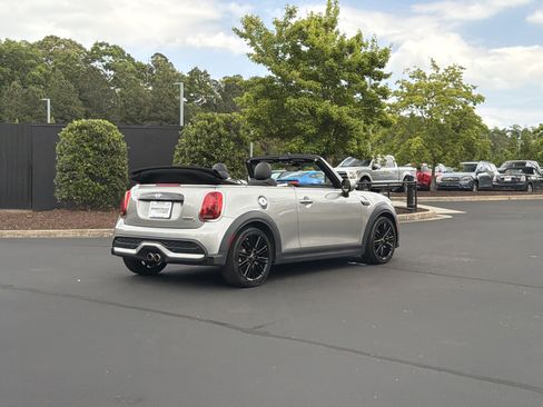 Used 2024 MINI Cooper S FWD image 3