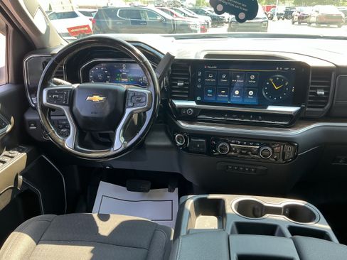 Certified 2024 Chevrolet Silverado 3500 LT w/ Convenience Package AWD/4WD image 7