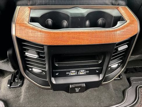 Used 2022 RAM 1500 Limited w/ Off Road Group AWD/4WD image 11