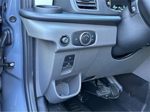 Used 2024 Ford E-Transit 148 High Roof image 33