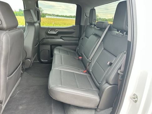 Used 2024 GMC Sierra 1500 SLT AWD/4WD image 22