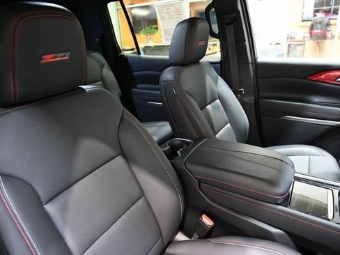 Used 2024 Chevrolet Traverse Z71 w/ LPO, Floor Liner Package image 8
