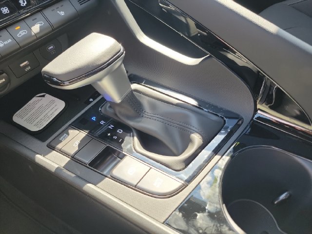 Used 2026 Hyundai Elantra SEL Sport Premium FWD image 16