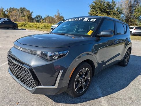 Used 2023 Kia Soul EX image 8