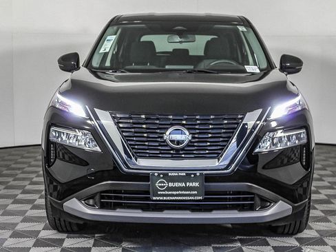 Certified 2023 Nissan Rogue SV image 2