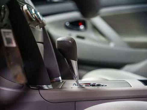 Used 2009 Toyota Camry LE image 19