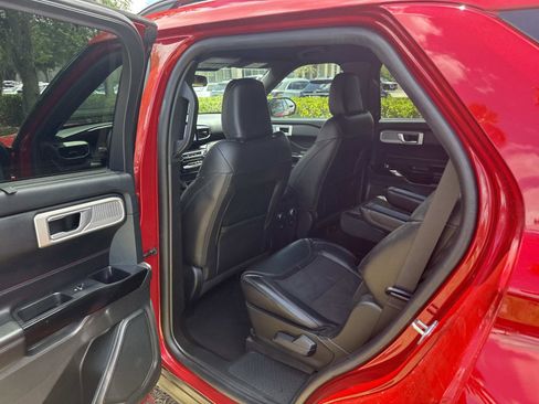 Used 2023 Ford Explorer ST w/ Equipment Group 401A AWD/4WD image 14