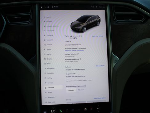 Used 2016 Tesla Model X 90D image 22