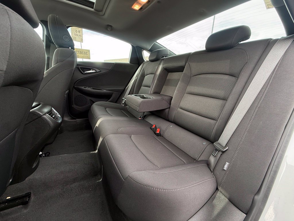 Used 2024 Chevrolet Malibu LT FWD image 24