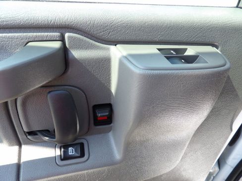 Used 2021 Chevrolet Express 3500 w/ Driver Convenience Package image 15