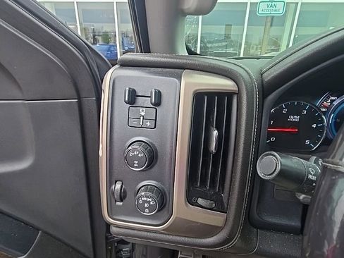 Used 2017 GMC Sierra 2500 Denali w/ Duramax Plus Package image 6
