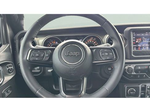Used 2018 Jeep Wrangler Unlimited Sport S AWD/4WD image 14
