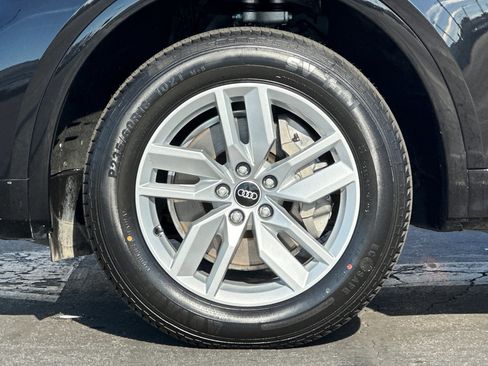 Used 2023 Audi Q5 2.0T Premium w/ Convenience Package image 25