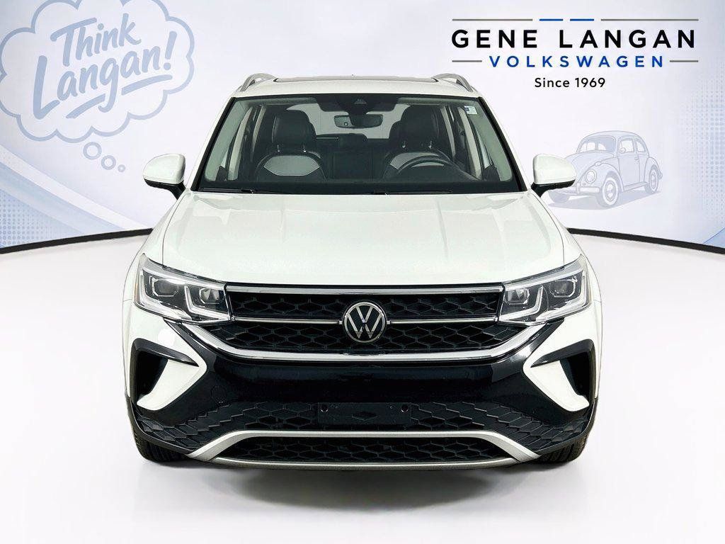 Certified 2023 Volkswagen Taos SEL AWD/4WD image 2