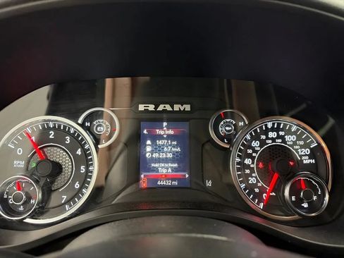 Used 2025 RAM 1500 Big Horn AWD/4WD image 23