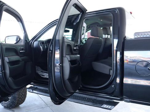 Used 2018 Chevrolet Silverado 1500 LT RWD image 28