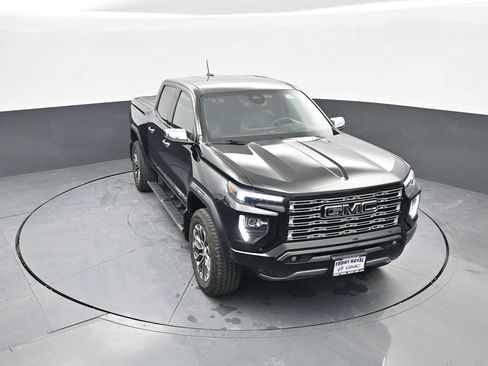 Used 2023 GMC Canyon Denali image 31