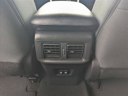 Certified 2021 Toyota RAV4 XLE w/ Convenience Package FWD image 16