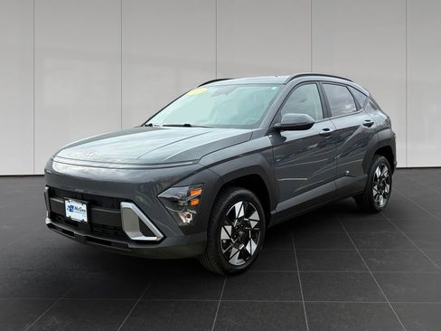 Used 2025 Hyundai Kona SEL AWD/4WD image 1