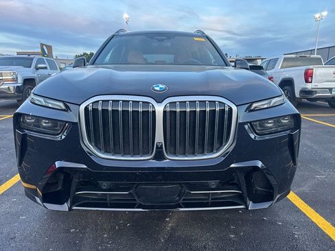 Used 2024 BMW X7 xDrive40i w/ Executive Package AWD/4WD image 2