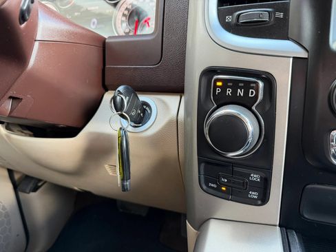 Used 2017 RAM 1500 Classic SLT w/ Luxury Group AWD/4WD image 21
