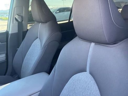 Used 2022 Toyota Camry LE image 11