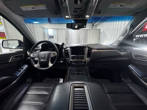 Used 2018 GMC Yukon Denali w/ Denali Ultimate Package image 12