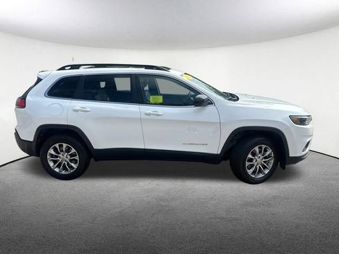 Used 2022 Jeep Cherokee Latitude Lux w/ Sun & Sound Group AWD/4WD image 11