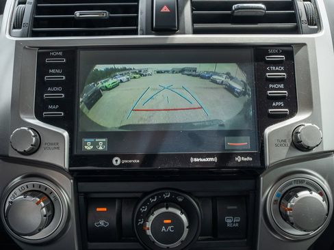 Used 2022 Toyota 4Runner SR5 Premium w/ Moonroof Package AWD/4WD image 37