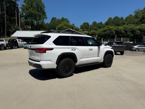 Used 2026 Toyota Sequoia TRD Pro AWD/4WD image 4