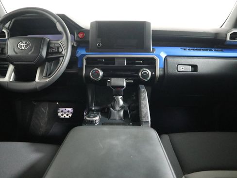 Used 2024 Toyota Tacoma TRD Sport image 14