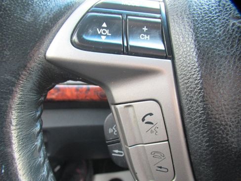 Used 2012 Honda Crosstour EX-L image 17