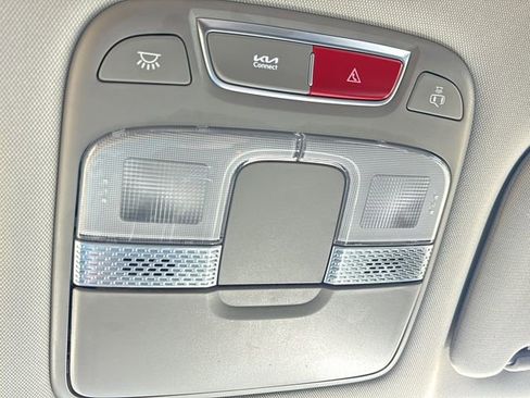 Used 2024 Kia Telluride S FWD image 33