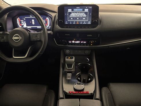 Certified 2023 Nissan Rogue Platinum w/ Platinum Premium Package AWD/4WD image 19