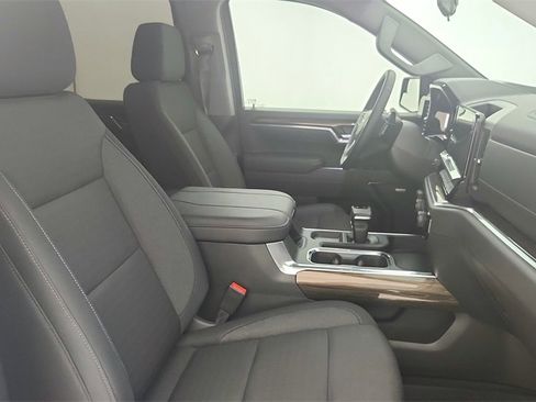 Certified 2025 Chevrolet Silverado 1500 LT Trail Boss w/ Convenience Package II image 31