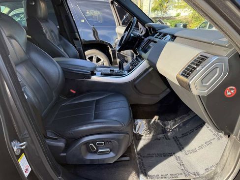 Used 2014 Land Rover Range Rover Sport HSE image 15