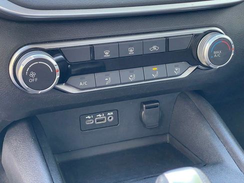 Used 2020 Nissan Altima 2.5 S FWD image 18