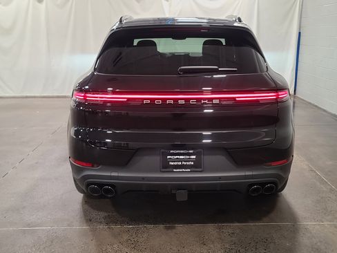 New 2026 Porsche Cayenne AWD/4WD image 6
