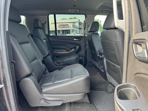 Used 2018 Chevrolet Suburban Premier AWD/4WD image 19