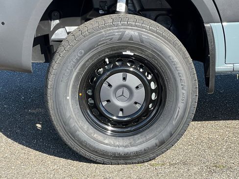New 2026 Mercedes-Benz Sprinter 2500 image 10