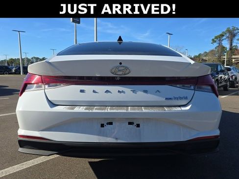 Certified 2022 Hyundai Elantra Blue image 4