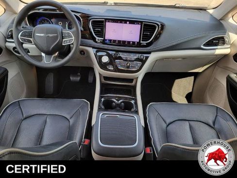 Used 2023 Chrysler Pacifica Limited FWD image 20