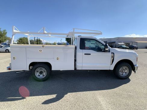 New 2026 Ford F250 XL w/ XL Chrome Package image 9