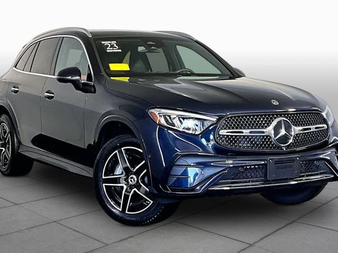 Used 2023 Mercedes-Benz GLC 300 4MATIC image 3
