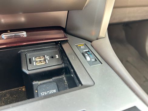 Used 2019 Lexus GX 460 Premium AWD/4WD image 25