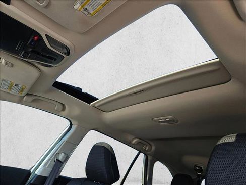 Used 2024 Subaru Outback Premium image 21